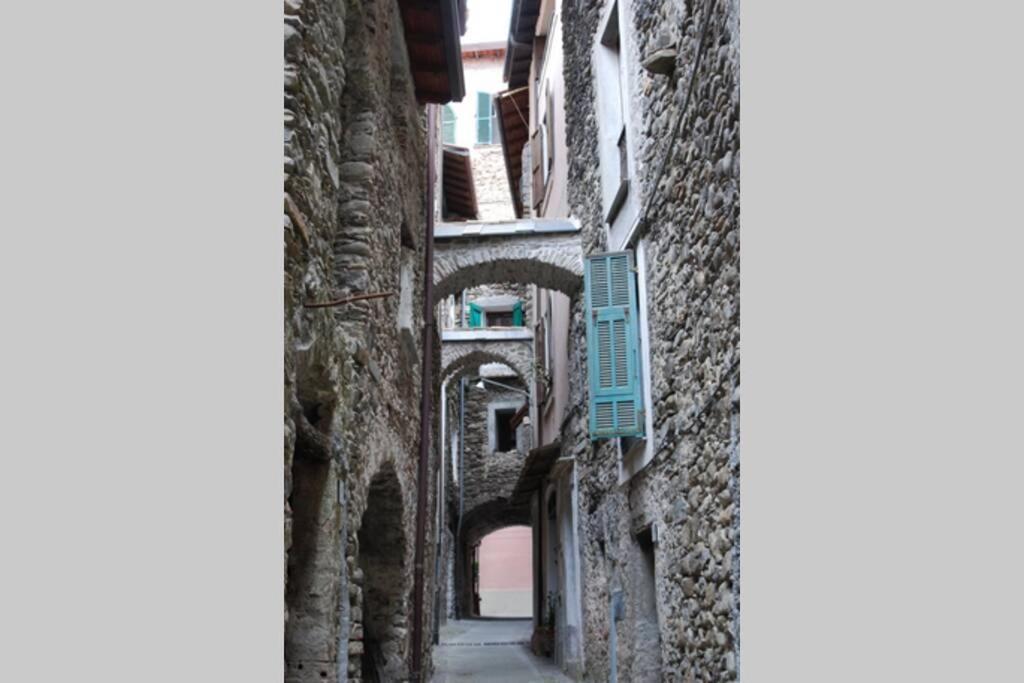 Alloggio Per Vacanze A Isolabona Exteriér fotografie