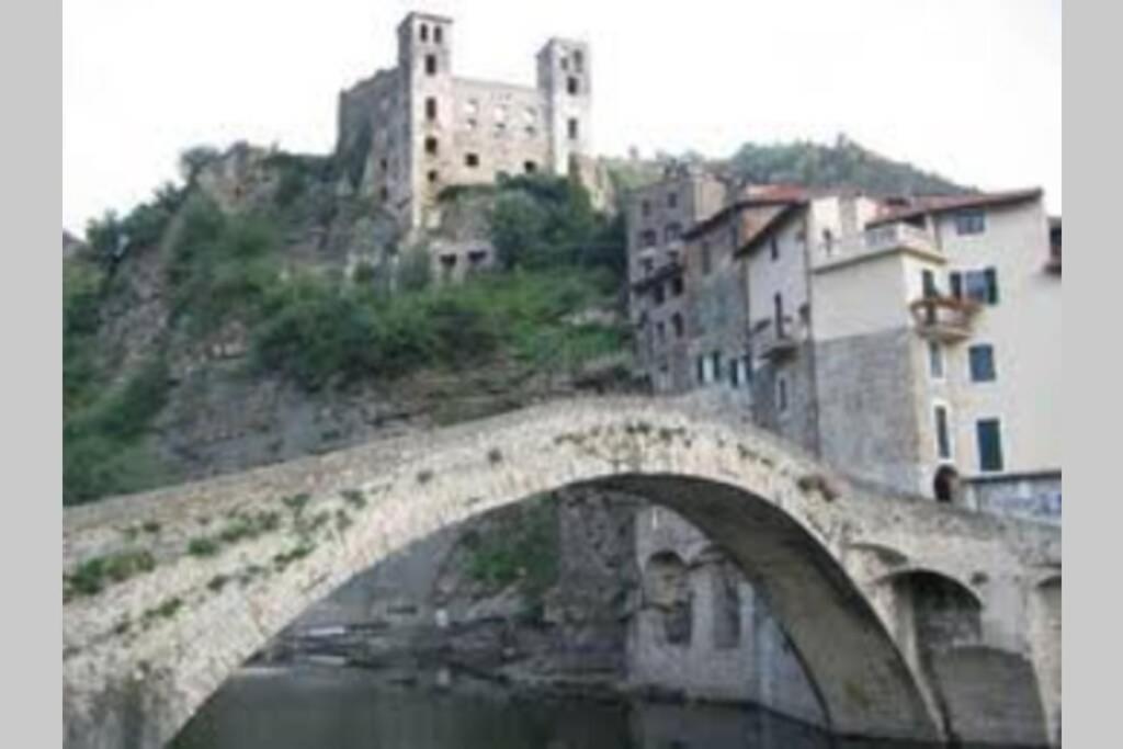 Alloggio Per Vacanze A Isolabona Exteriér fotografie